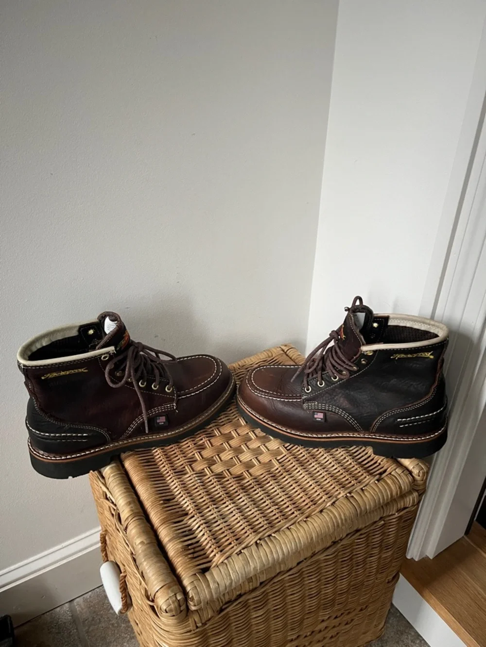 Thorogood Flyaway 6” USA Made Waterproof Work Boots Size 8 Medium NEW